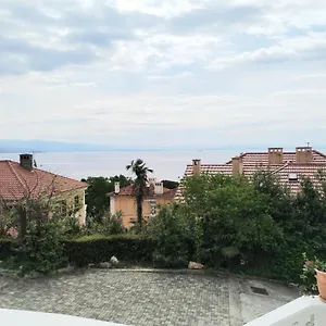 Darijana , Opatija Kroatië